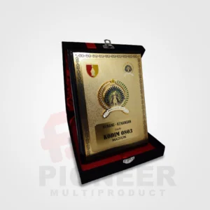 plakat kayu custom murah
