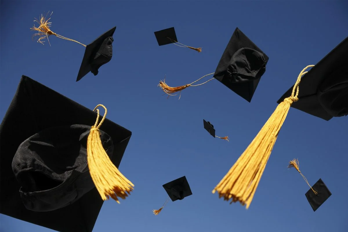 ide souvenir wisuda