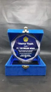 contoh tulisan plakat ucapan terimakasih