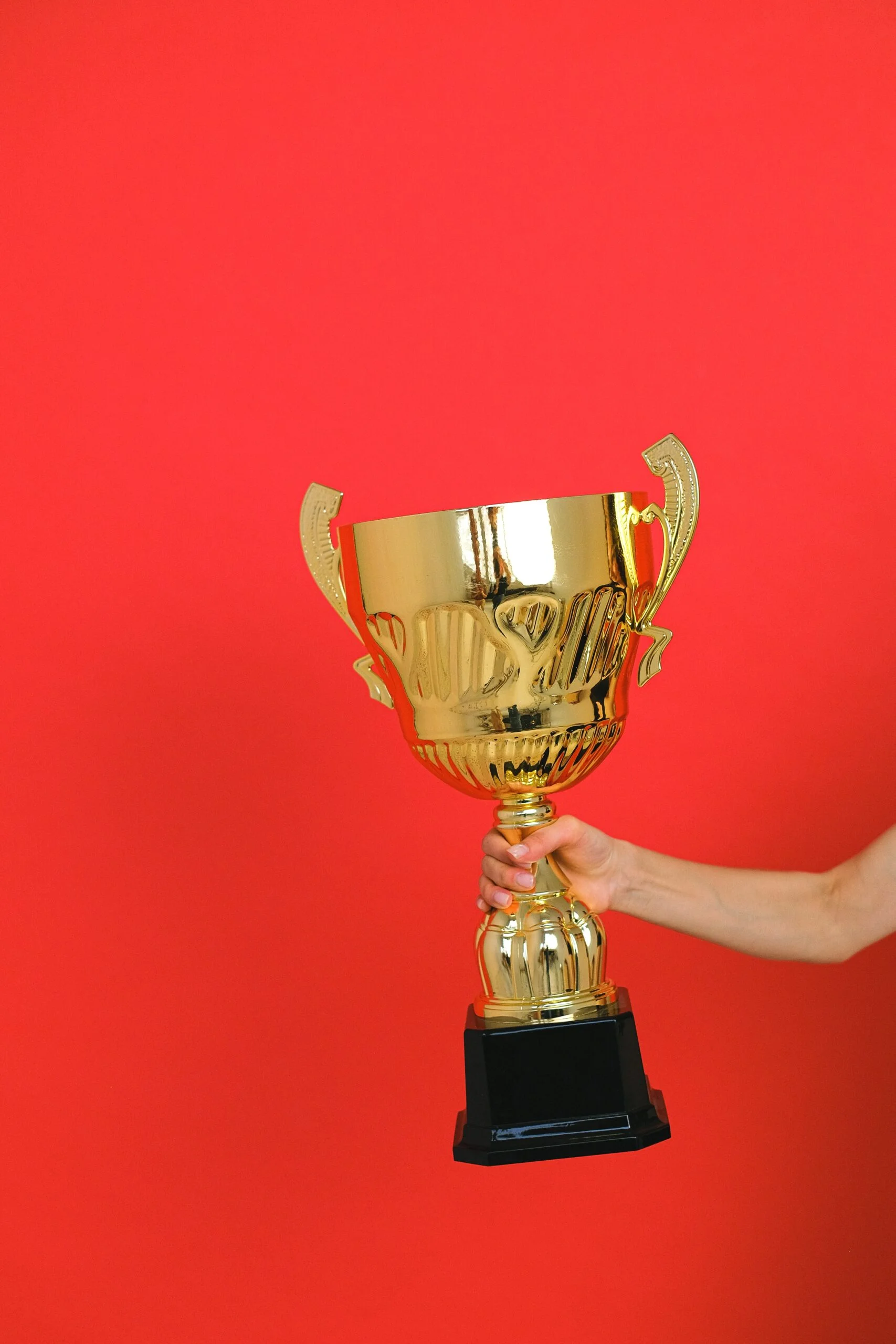 teknik gravir untuk piala