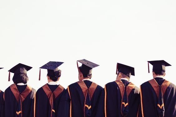 tema wisuda untuk anak sma